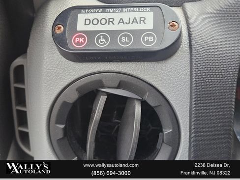 Used 2014 Ford E-250 and Econoline 250 w/ Power Group image 7