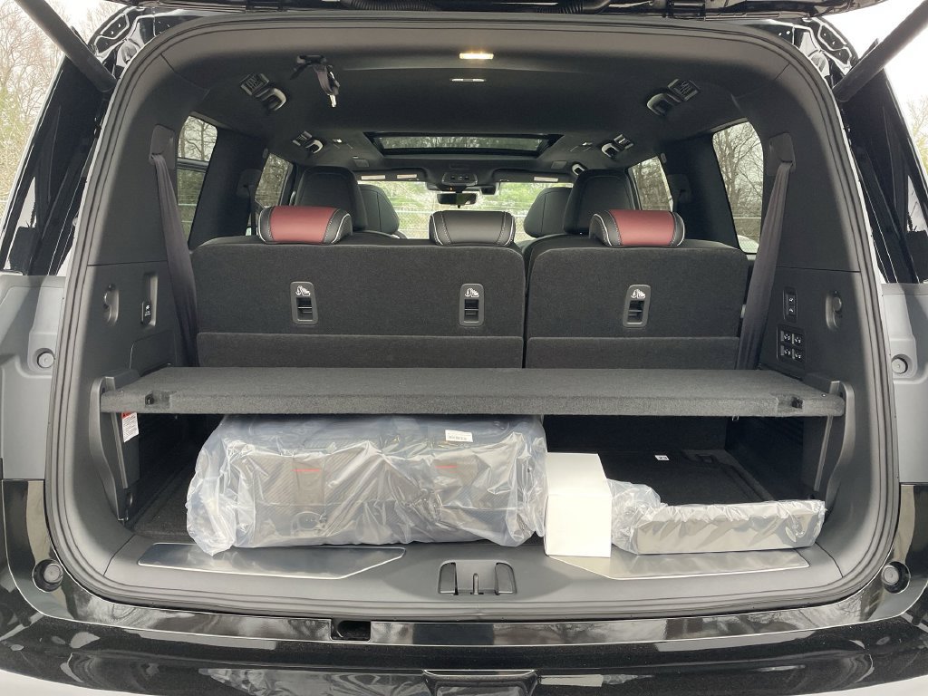 New 2026 INFINITI QX80 Autograph w/ Premium Cargo Package AWD/4WD image 28