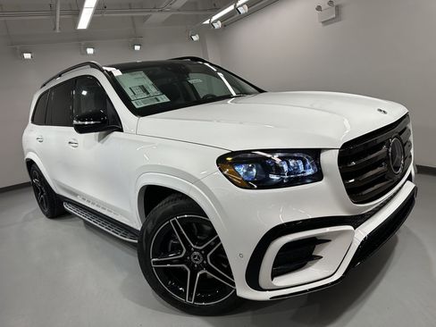 New 2026 Mercedes-Benz GLS 450 4MATIC image 8