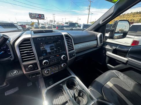 Used 2019 Ford F250 Platinum w/ Platinum Ultimate Package AWD/4WD image 17