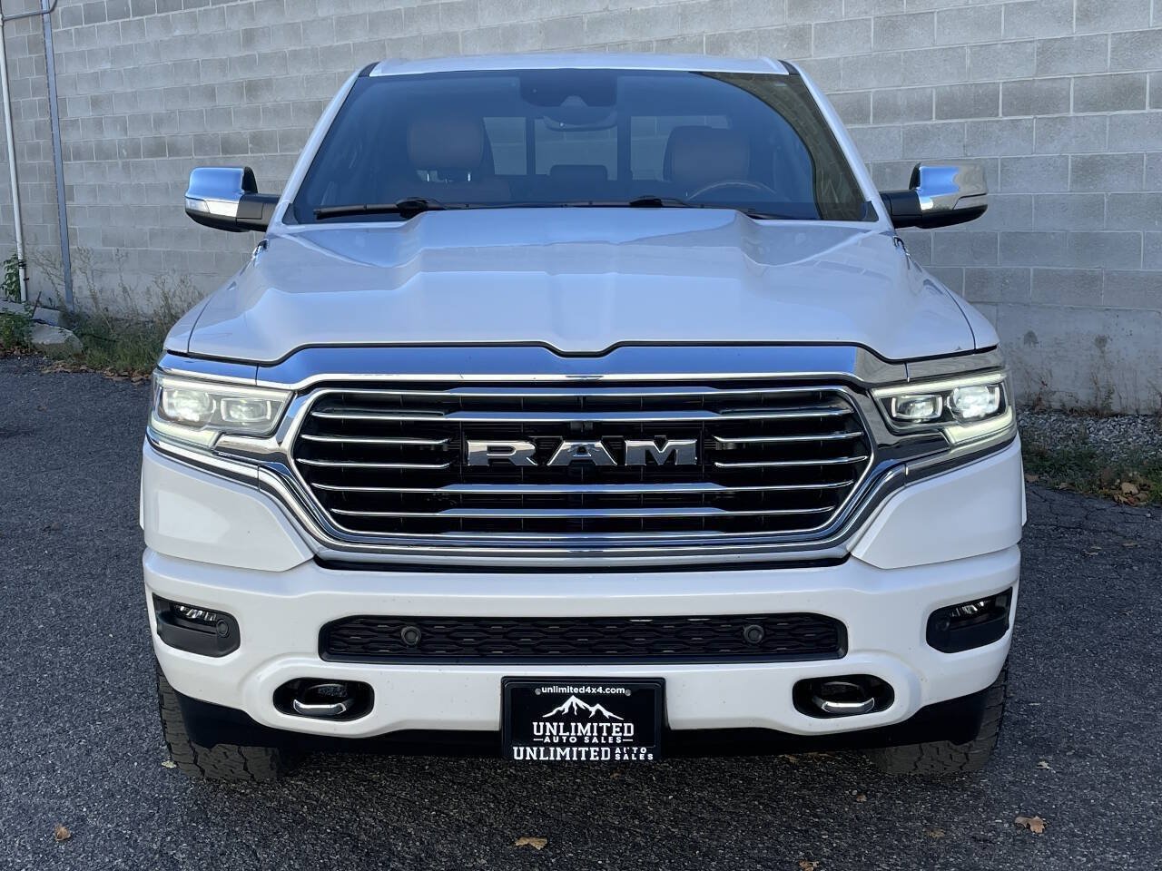 Used 2022 RAM 1500 Limited w/ Trailer Tow Group AWD/4WD image 2