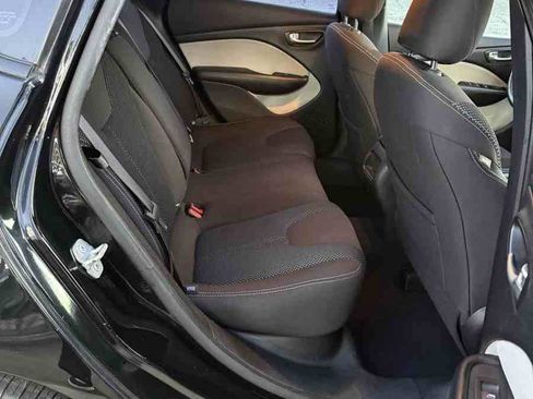 Used 2015 Dodge Dart SXT image 16