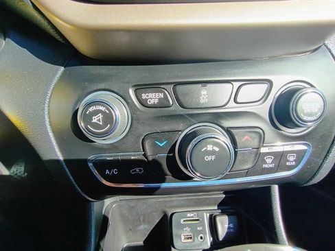 Used 2016 Jeep Cherokee Sport w/ Cold Weather Group image 24