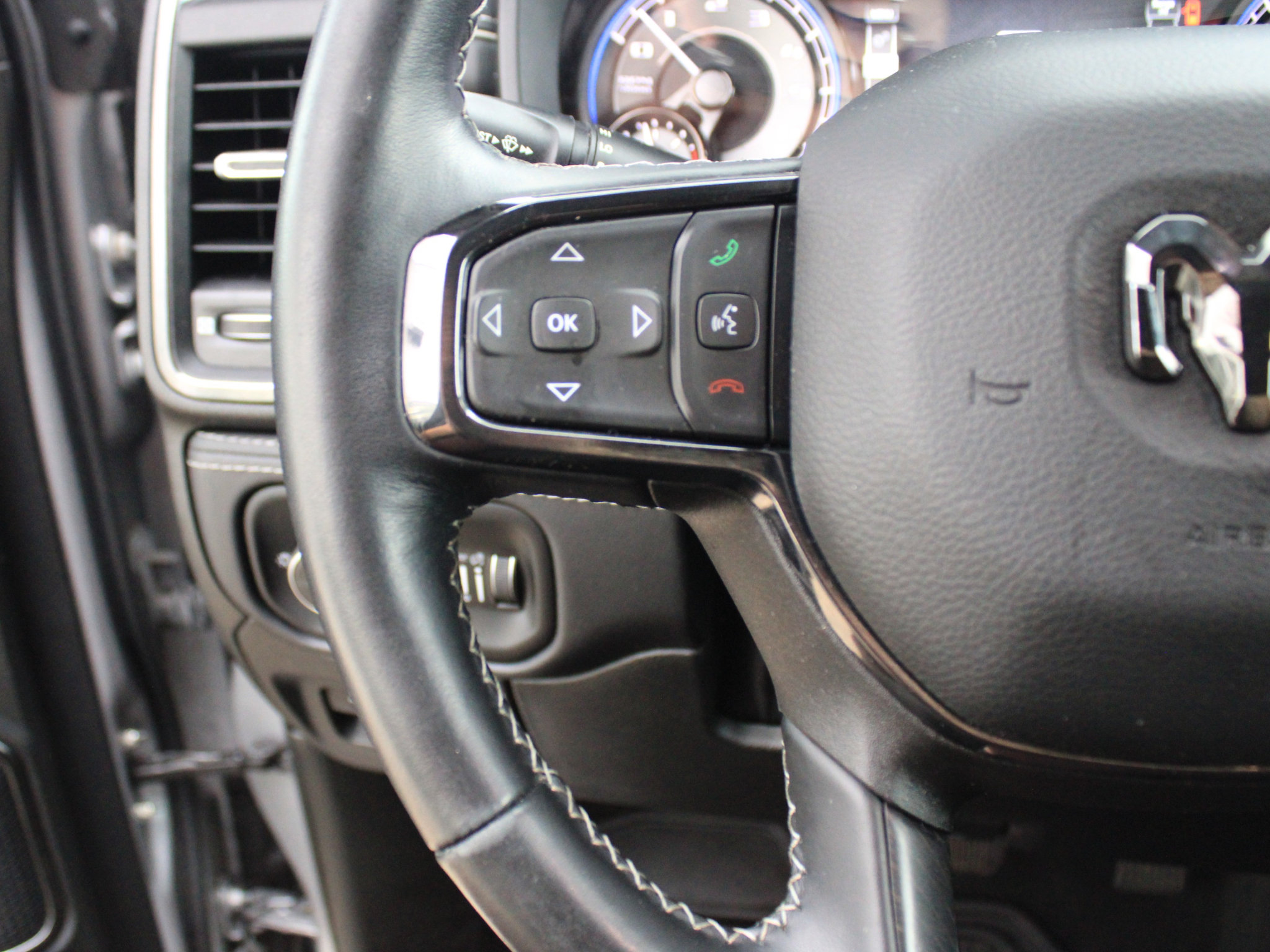 Used 2022 RAM 1500 Limited w/ Bed Utility Group AWD/4WD image 16
