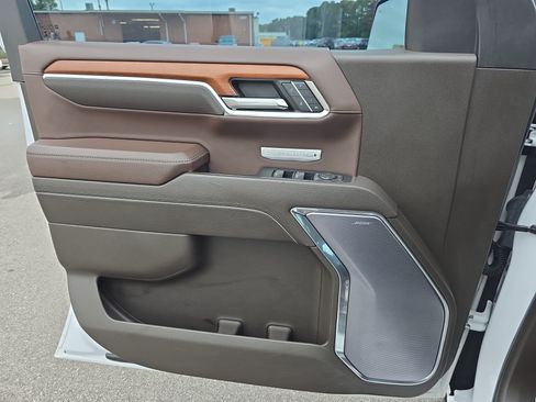 Used 2023 GMC Sierra 1500 Denali AWD/4WD image 26