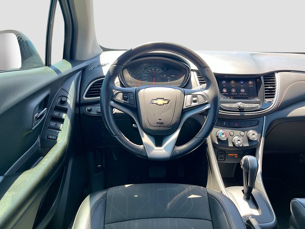 Used 2022 Chevrolet Trax LT w/ LT Convenience Package FWD image 20