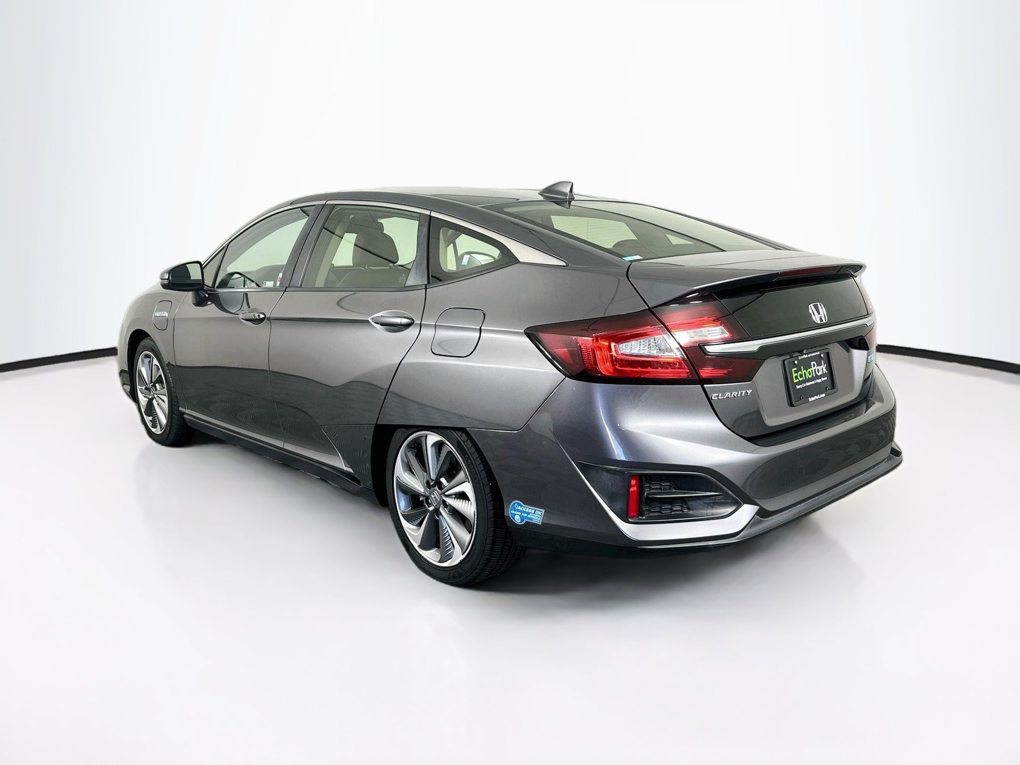 Used 2018 Honda Clarity Plug-In Hybrid image 5