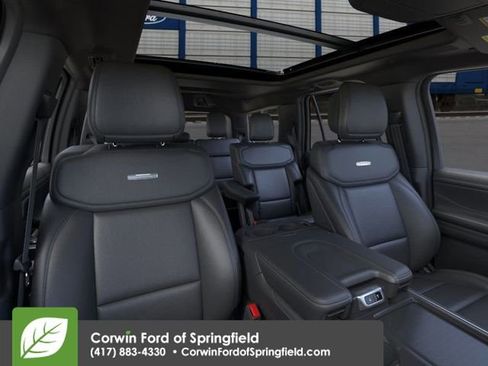 New 2026 Ford Expedition Platinum image 11