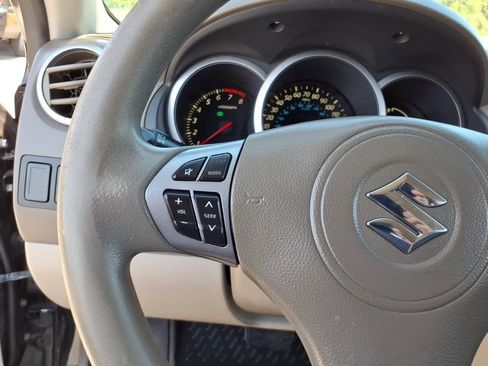 Used 2012 Suzuki Grand Vitara Premium RWD image 8