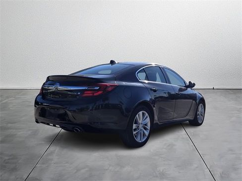 Used 2016 Buick Regal image 4