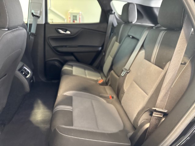 Used 2024 Chevrolet Blazer LT w/ Convenience Package FWD image 17