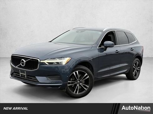 Used 2018 Volvo XC60 T5 Momentum w/ Convenience Package image 1