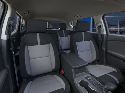 New 2026 Chevrolet Blazer LT w/ Convenience Package FWD image 16