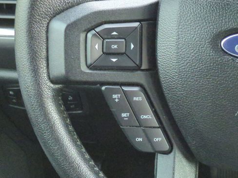Used 2015 Ford F150 XLT w/ Equipment Group 302A Luxury AWD/4WD image 23