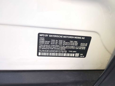 Used 2025 BMW X5 xDrive50e image 35