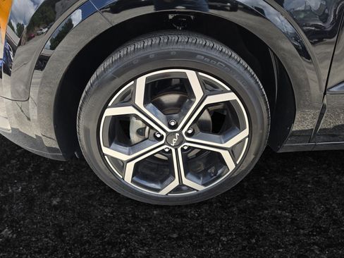 Used 2023 Kia Niro EX Touring FWD image 28