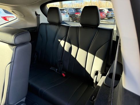 Certified 2025 Acura MDX w/ Technology Package image 18