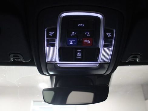Used 2023 RAM 1500 Laramie AWD/4WD image 41