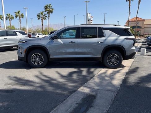 New 2026 Chevrolet Traverse LT w/ LPO, Floor Liner Package image 1