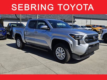 New 2025 Toyota Tacoma SR5
