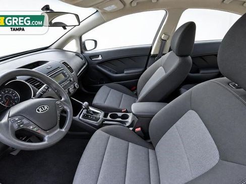 Used 2017 Kia Forte LX FWD image 6
