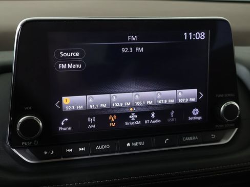 Used 2023 Nissan Rogue SV FWD image 41