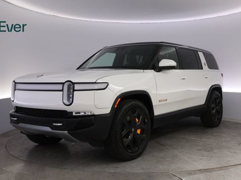 Used 2023 Rivian R1S Adventure AWD/4WD image 2