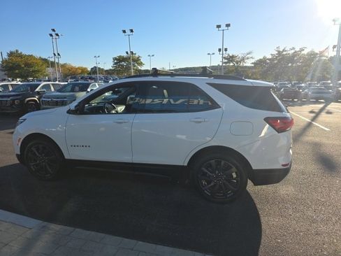 Used 2023 Chevrolet Equinox RS w/ RS Leather Package image 4