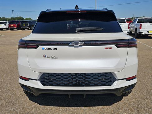 New 2025 Chevrolet Equinox EV RS image 6