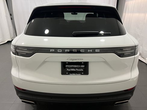 Certified 2022 Porsche Cayenne image 8