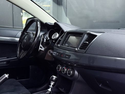 Used 2010 Mitsubishi Lancer Evolution SE image 24