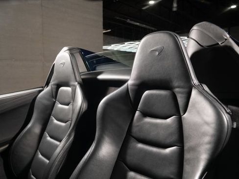 Used 2013 McLaren MP4-12C Spider RWD image 28