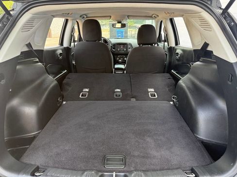 Used 2018 Jeep Compass Sport image 24