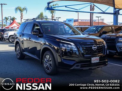 New 2025 Nissan Pathfinder SV