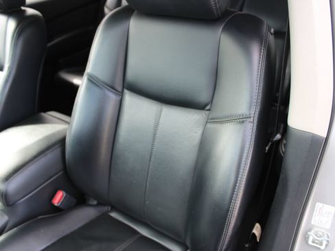 Used 2018 Nissan Pathfinder SL w/ SL Premium Package FWD image 20