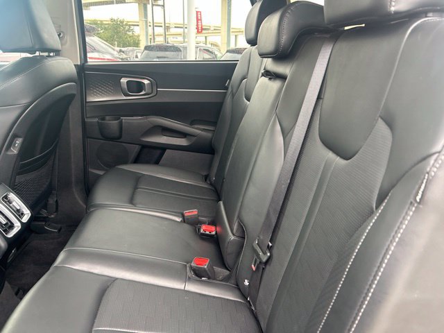 Used 2025 Kia Sorento S FWD image 39