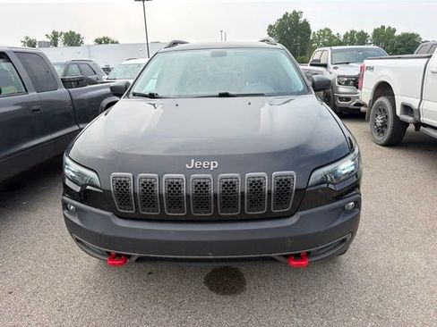 Used 2020 Jeep Cherokee Trailhawk w/ Cold Weather Group AWD/4WD image 2
