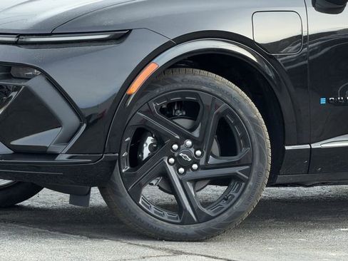 New 2026 Chevrolet Equinox EV RS image 8