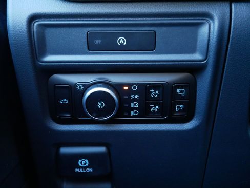 Used 2025 Ford F150 XLT w/ Equipment Group 302A MID image 26