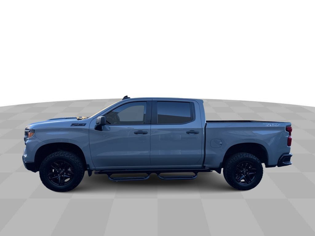 Used 2024 Chevrolet Silverado 1500 Custom Trail Boss w/ LPO, Dark Essentials Package AWD/4WD image 5