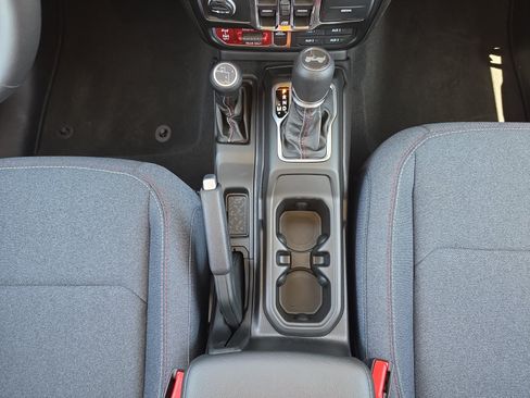 New 2026 Jeep Wrangler Unlimited Sport w/ Dual Top Group AWD/4WD image 22