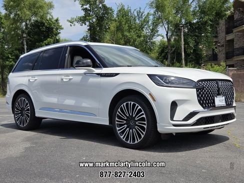 New 2026 Lincoln Aviator Black Label w/ Dynamic Handling Package AWD/4WD image 7
