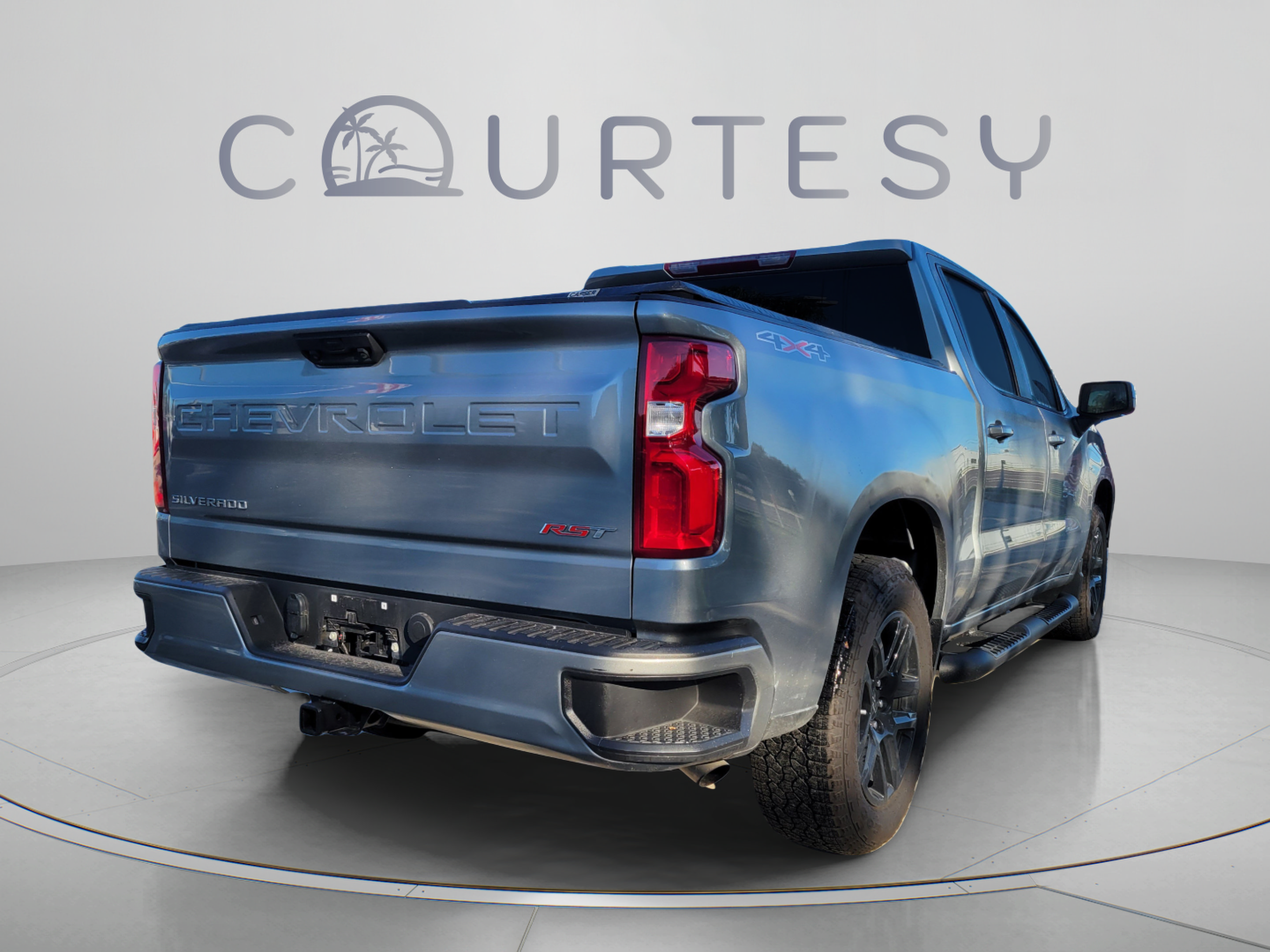 Used 2026 Chevrolet Silverado 1500 RST w/ RST Select Package AWD/4WD image 3