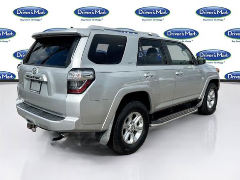 Used 2014 Toyota 4Runner SR5 Premium image 8