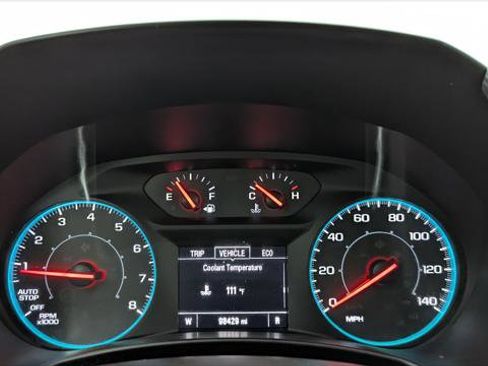 Used 2020 Chevrolet Equinox LS image 27