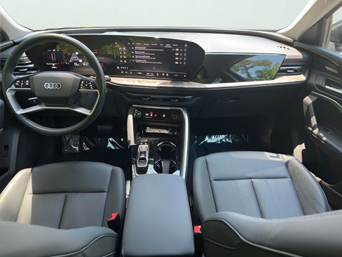 Certified 2025 Audi Q5 Premium w/ Premium Plus AWD/4WD image 16