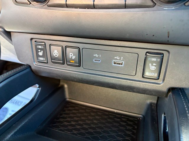 Used 2022 Nissan Frontier PRO-4X w/ Pro-4X Premium Package AWD/4WD image 21