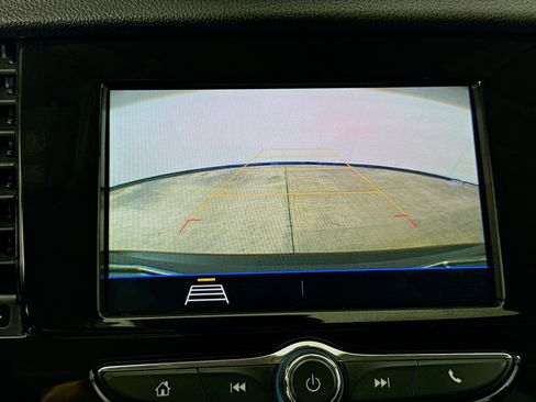 Used 2022 Buick Encore Preferred w/ Safety Package image 14