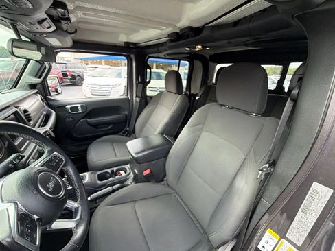 Used 2020 Jeep Gladiator Sport w/ Quick Order Package 24S AWD/4WD image 8
