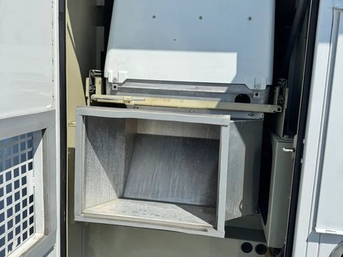 Used 2015 Chevrolet Silverado 3500 W/T image 27